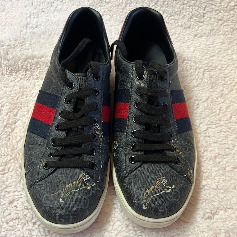 Men’s Gucci sneakers, good used condition size 6 1/2